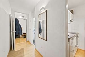Zentral, ruhig und mit Balkon: Apartment im Glockenbachviertel – Die vollständige Adresse der Immobilie erhältst du vom Anbieter., 80469 Glockenbach, München – Vorschaubild 5