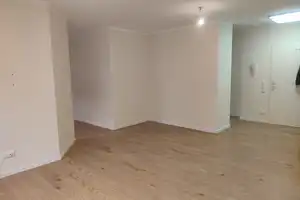 Nachmieter gesucht! Schöne 2-Zimmer Wohnung *EBK*Balkon*Keller*Stellplatz* in 01328 Dresden  – Dresden – Vorschaubild 2