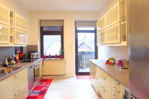Gelsenkirchen-Altstadt!
Altbau-Etagenwohnung mit Balkon in kleiner WEG-Anlage. – Die vollständige Adresse der Immobilie erhältst du vom Anbieter., 45879 Altstadt, Gelsenkirchen – Vorschaubild 10