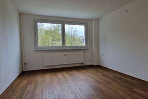 Helle, großzügige 2-Zimmer-Wohnung mit Ausblick in Darmstadt-Kranichstein – Pfannmüllerweg 46, 64289 Kranichstein, Darmstadt – Vorschaubild 8