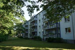 Familienfreundliches Wohnen mit durchdachtem Grundriss – Johannes-R.-Becher-Str. 61, 14478 Waldstadt I, Potsdam – Vorschaubild 2