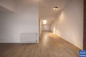 Großzügige 3 Zimmer Dachgeschoss Wohnung mit Balkon in Ludwigshafen- Mundenheim zu vermieten – 67061 Süd, Ludwigshafen am Rhein – Vorschaubild 2