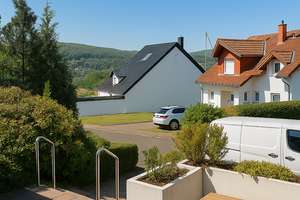 Saniertes Haus mit Charakter in Hanglage im Taunus - Garten, Garage, Kamin u. v. m. – Die vollständige Adresse der Immobilie erhältst du vom Anbieter., 65527 Niedernhausen – Vorschaubild 12