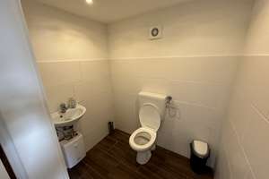 4 Familienhaus mit Bistro ca. 400m² Wohnfläche, 14 Zimmer In Albertsweiler zu Verkaufen – Die vollständige Adresse der Immobilie erhältst du vom Anbieter., 76857 Albersweiler – Vorschaubild 26