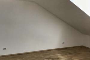 Stilvolle Dachgeschosswohnung mit besonderen Charakter – Die vollständige Adresse der Immobilie erhältst du vom Anbieter., 93051 Großprüfening-Dechbetten-Königswiesen, Regensburg – Vorschaubild 4
