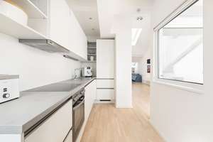 Prenzlauer Berg, Über den Dächern des Winskiezes: 2-Zimmer-Dachgeschoss, Terrasse, Blick ins Grüne – Prenzlauer Allee 14, 10405 Prenzlauer Berg, Berlin – Vorschaubild 9