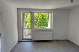 Helle 3-Zimmer-Wohnung mit Balkon und moderner Ausstattung – frisch renoviert – Legdenwiese 2, 38229 Gebhardshagen, Salzgitter – Vorschaubild 3