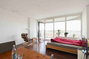Einmalige Gelegenheit: 1-Zimmer-Wohnung im Hotelturm Augsburg, 24. Stock mit Balkon. – Die vollständige Adresse der Immobilie erhältst du vom Anbieter., 86159 Antonsviertel, Augsburg – Vorschaubild 2