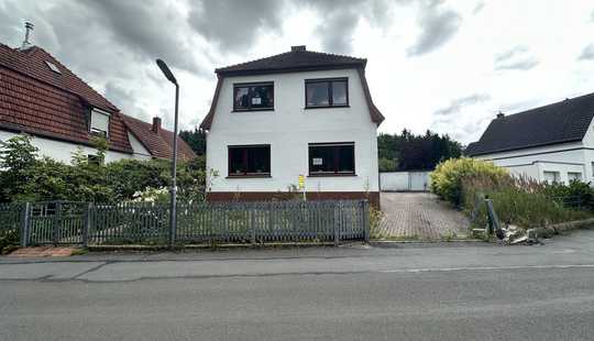 Bild von Ein- / Zweifamilienhaus+Einliegerwohnung 7-Zimmer 2 x Garage + 2. Baugrundstück + ca. 1000 m² Garten