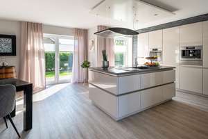 Wohn-Highlight mit Stil und viel Platz: modernes Einfamilienhaus nahe Nordsee und Husum. – Die vollständige Adresse der Immobilie erhältst du vom Anbieter., 25860 Horstedt – Vorschaubild 39