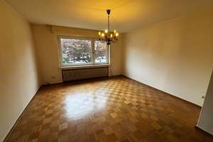 Massives Einfamilienhaus mit Garten und Garagen in Beverungen – Bahnhofstraße 62, 37688 Beverungen – Vorschaubild 9