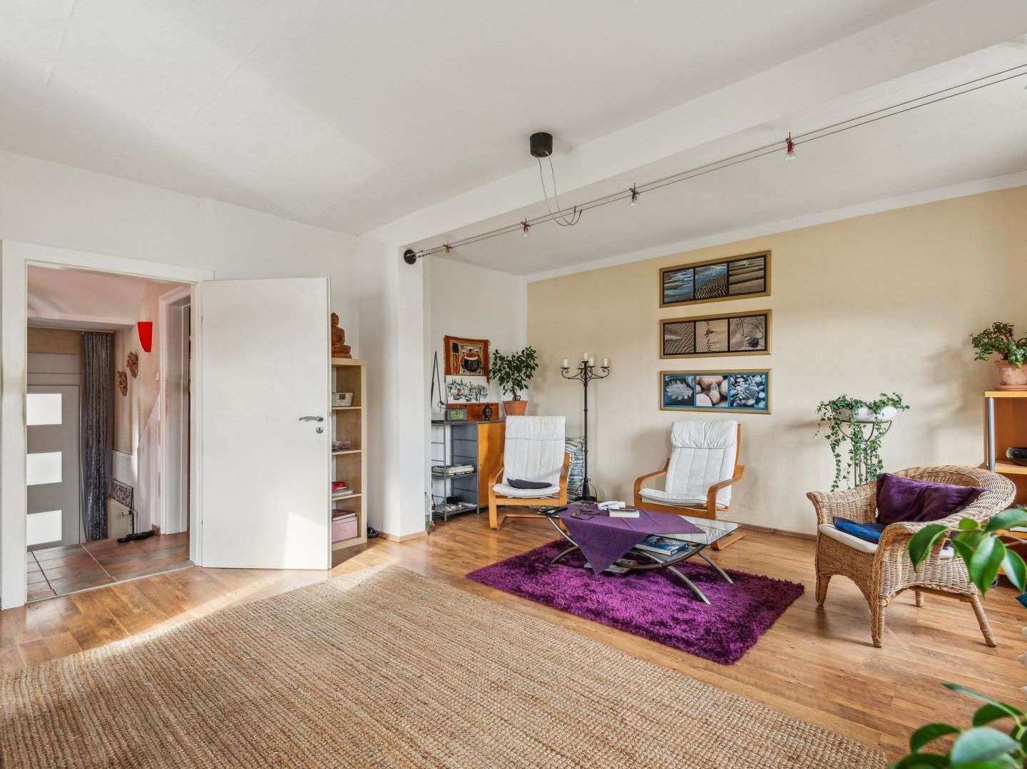 Immobilie in Hünstetten - Schönes Einfamilienhaus zentral gelegen im beliebten Stadtteil Wörsdorf-Idstein - Bild 1