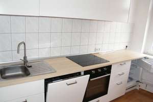 Traumhafte 3 Raum-DG-Mais.-Wohnung mit EBK; 2 Bäder, in unmittelbarer Uni-Nähe!!! – Fabriciusstr. 7, 9126 Bernsdorf, Chemnitz – Vorschaubild 1
