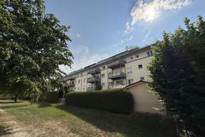 Einziehen und wohlfühlen: Kernsanierte Wohnung mit modernem Wohnkomfort