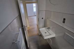 Erstbezug nach Sanierung in Grombühl! 1-Zimmer Apartment inkl. Einbauküche ab 01.09.2025 verfügbar! – Grombühlstraße 55, 97080 Grombühl, Würzburg – Vorschaubild 3
