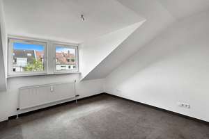 Helle 3-Zi-DG-Whg mit Süd-West-Loggia für Selbstnutzer und Anleger – Die vollständige Adresse der Immobilie erhältst du vom Anbieter., 90480 Gleißhammer, Nürnberg – Vorschaubild 9