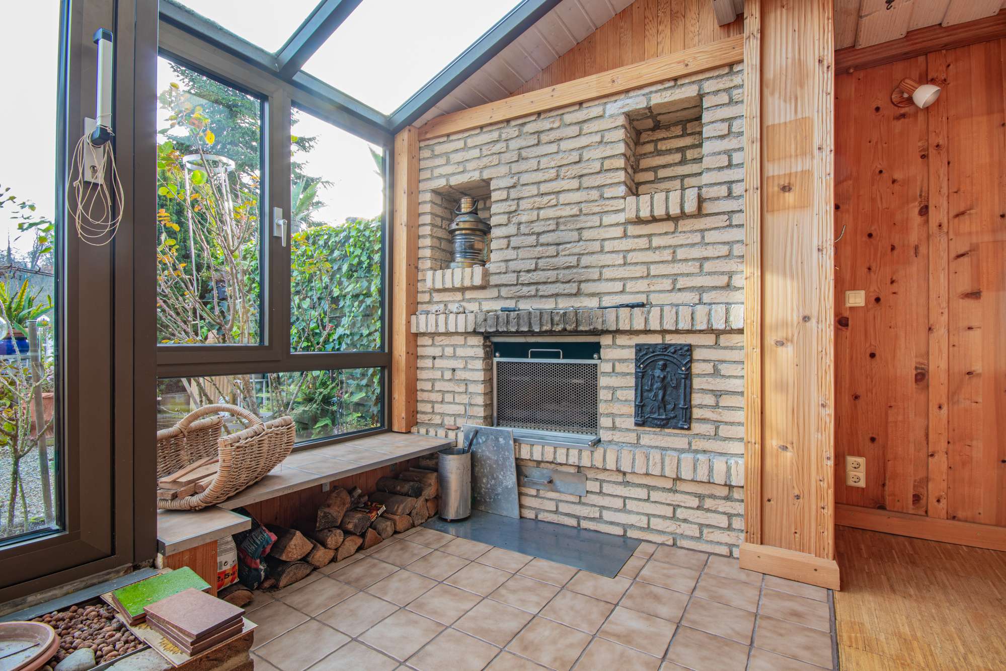 Immobilie in Wutöschingen - Vielseitig nutzbare Doppelhaushälfte mit Einliegerwohnung und Wintergarten in Horheim - Bild 3