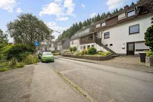 Angeb. flexibl. nutzbares Wohnhaus mit ELW, Garage & großem Sonnengarten – Die vollständige Adresse der Immobilie erhältst du vom Anbieter., 57074 Siegen, Siegen – Vorschaubild 41