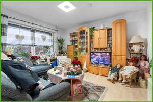 # NIEDERZIER # 3-Familienhaus, ca. 137 m² Wohnfläche, mit Garage, Werkstatt und großem Grundstück. – Düren (Kreis) – Vorschaubild 3