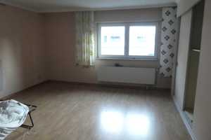 Doppelhaushälfte mit neuer Heizung und Potential für 2 Wohneinheiten – Ihr Traumhaus in bester Lage! – Main-Kinzig-Kreis – Vorschaubild 4