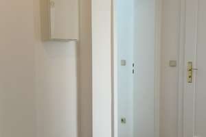 Frisch renovierte 3-Zimmer-Wohnung mit Parkett im Gärtnerplatzviertel – 80469 Gärtnerplatz, München – Vorschaubild 6
