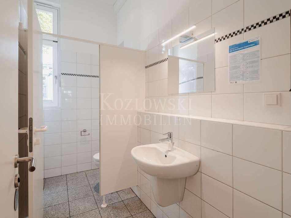 2 x WC