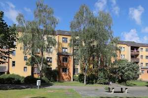 Komfortabel geschnittene Wohnung mit Loggia // 1. OG links – Zwickauer Str. 11, 38444 Westhagen, Wolfsburg – Vorschaubild 3