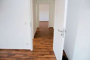 Interessantes Anlageobjekt: modernisierte Dachgeschosswohnung in Bonn-Duisdorf – Die vollständige Adresse der Immobilie erhältst du vom Anbieter., 53123 Duisdorf, Bonn – Vorschaubild 5