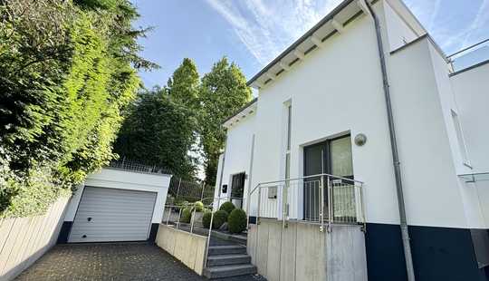 Bild von Moderne Doppelhaushälfte
in Top-Wohnlage am Sooderhang
in Wiesbaden-Sonnenberg