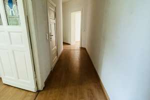 große 3-Zimmerwohnung zum Selbstrenovieren in Adlershof