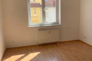 3 Zimmer mit Balkon – Rosenthalstr. 19, 39124 Magdeburg – Vorschaubild 2