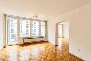 Schwabing x Maxvorstadt - 3 Zimmer & Süd-Balkone – Georgenstraße 102, 80798 Neuschwabing, München – Vorschaubild 2