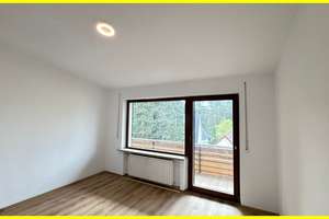 Kernsaniertes 6 Zimmer Reihenmittelhaus mit 2 Bädern Garten Terrasse&Garage in Toplage von Erlangen – Die vollständige Adresse der Immobilie erhältst du vom Anbieter., 91058 Bachfeld, Erlangen – Vorschaubild 11