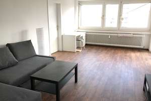 Renovierte, möblierte 4-Zimmer-Dachgeschosswohnung mit Balkon und Einbauküche in Ulm-Wiblingen – Die vollständige Adresse der Immobilie erhältst du vom Anbieter., 89079 Wiblingen, Ulm – Vorschaubild 2
