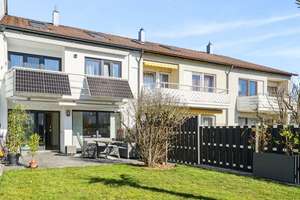 Modernes Einfamilienreihenhaus in bevorzugter Wohnlage – Die vollständige Adresse der Immobilie erhältst du vom Anbieter., 88048 Friedrichshafen – Vorschaubild 3