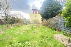 Sanierungsbedürftige Doppelhaushälfte mit Garten, Garage und familienfreundlichem Raumkonzept – Die vollständige Adresse der Immobilie erhältst du vom Anbieter., 50767 Heimersdorf, Köln – Vorschaubild 6