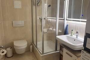 Schöne 4-Zimmer-Wohnung mit Einbauküche, Terrasse und 2 Bädern in Waldtrudering – 81827 Waldtrudering, München – Vorschaubild 12