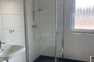 Gartenparadies inklusive: Komfortable 4-Zimmer Wohnung mit toller Einbauküche  und Carport – Die vollständige Adresse der Immobilie erhältst du vom Anbieter., 38442 Ehmen, Wolfsburg – Vorschaubild 10