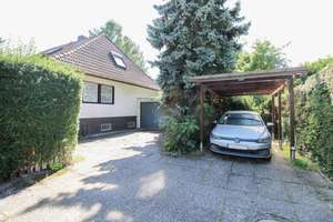 Bezugsfreies, modernisierungsbedürftiges Einfamilienhaus mit 5 Zimmern  – Die vollständige Adresse der Immobilie erhältst du vom Anbieter., 12349 Buckow, Berlin – Vorschaubild 1