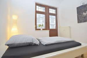 Schicke möblierte 2-Zimmer Altbau-Wohnung mit Balkon und Internet in Wiesbaden Biebrich – Die vollständige Adresse der Immobilie erhältst du vom Anbieter., 65203 Biebrich, Wiesbaden – Vorschaubild 12