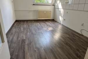 helle 2-Zimmer Wohnung *Hochpaterre* in Heckinghausen – Gosenburg 14, 42289 Heckinghausen, Wuppertal – Vorschaubild 4