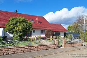 Wohnen in ihrem neuen Haus, wo andere Erholung suchen – Ihr Traumhaus in Waldbrunn - Strümpfelbrunn – Die vollständige Adresse der Immobilie erhältst du vom Anbieter., 69429 Waldbrunn – Vorschaubild 2