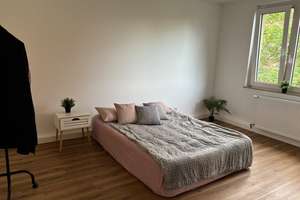 Exklusive 2-Zimmer-Wohnung im Herzen von Eller komplett renoviert, sofort bezugsfrei! Balkon, ruhig – Gertrudisplatz 32, 40229 Eller, Düsseldorf – Vorschaubild 5