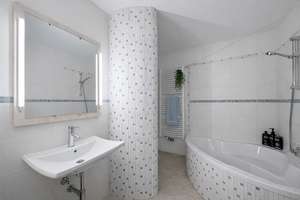 Property thumbnail 11