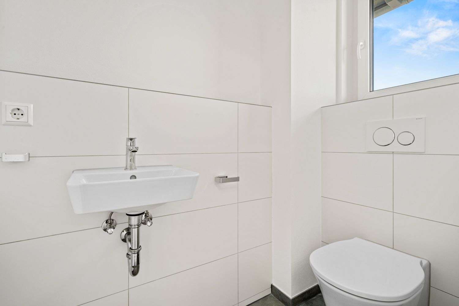 Immobilie in Achstetten - Komfortabel & lichtdurchflutet: Schwellenlose EG-Wohnung mit Garten in Achstetten - Bild 0