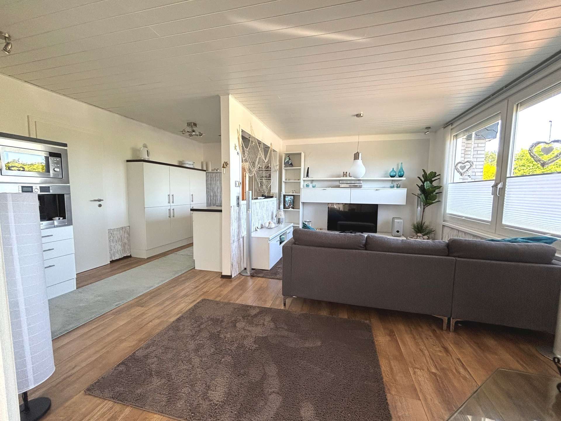 Immobilie in Hohenfelde - Strand, Sonne, Erholung – stilvolles Wochenendhaus nahe der Ostsee in Hohenfelde - Bild 2