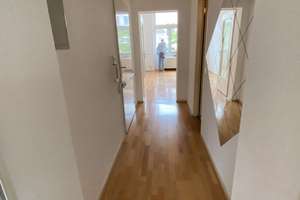 Helle 2-Zimmer Altbau-Wohnung mit Balkon in zentraler Lage zu vermieten – Die vollständige Adresse der Immobilie erhältst du vom Anbieter., 40476 Golzheim, Düsseldorf – Vorschaubild 7