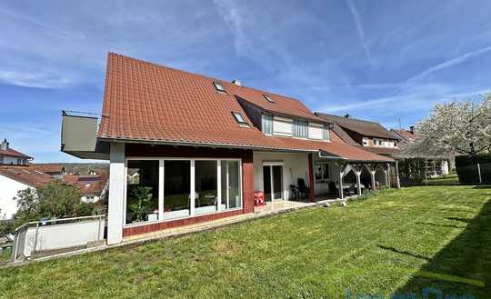 Vermietetes Zweifamilienhaus mit ELW in Dußlingen