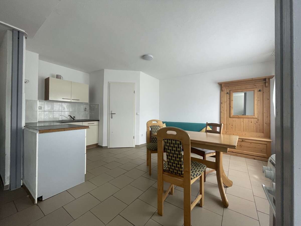 Immobilie in Aiterhofen - Viel Platz, klare Struktur – renditestarkes Mehrfamilienhaus in Aiterhofen - Bild 4