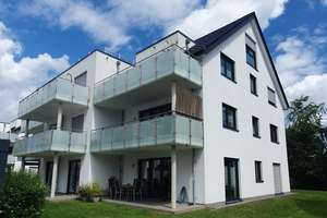 Moderne 2-Zimmer-Wohnung mit West-Garten & Carport direkt am Lenkwerk